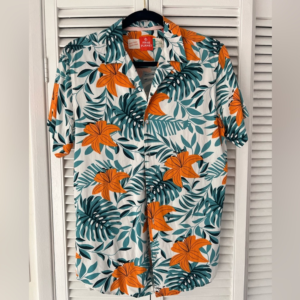 MEN’S FREE PLANET HAWAIIAN SHIRT (M)